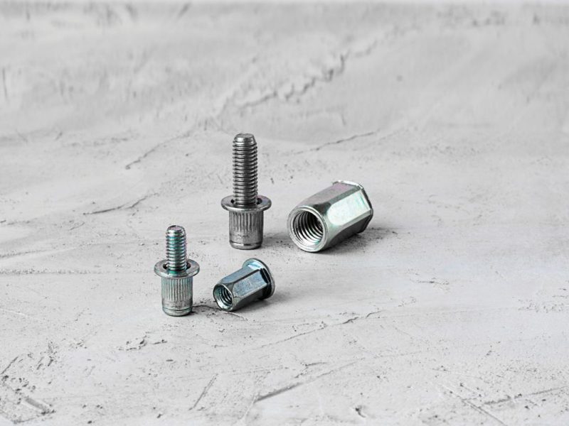 Inserti filettati: fissaggi sicuri su materiali sottili