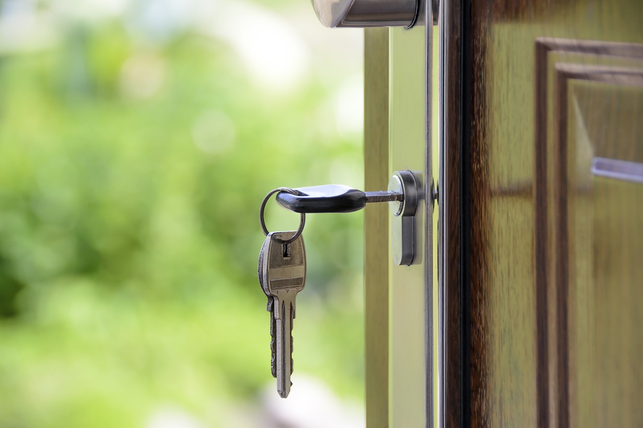 Casa sicura: come scegliere la porta blindata
